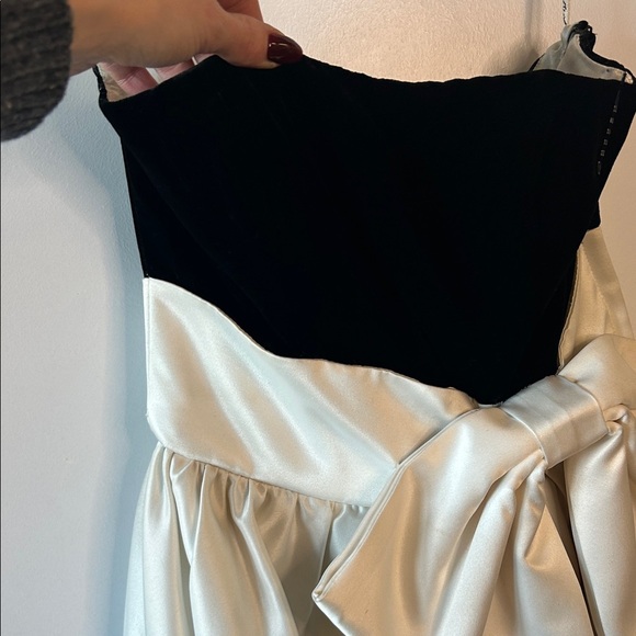 RARE - Vintage Betsey Johnson Strapless Velvet Bodice Bow Dress | Black & Ivory - Picture 10 of 11